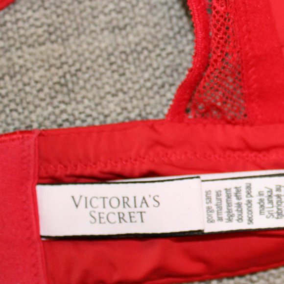 Victoria's Secret Intimates Red Racer Back Bra Size 36DD - Picture 5 of 10